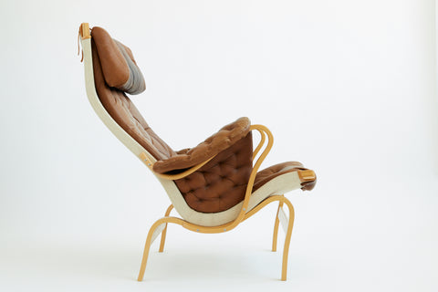 Leather Pernilla chair by Bruno Mathsson