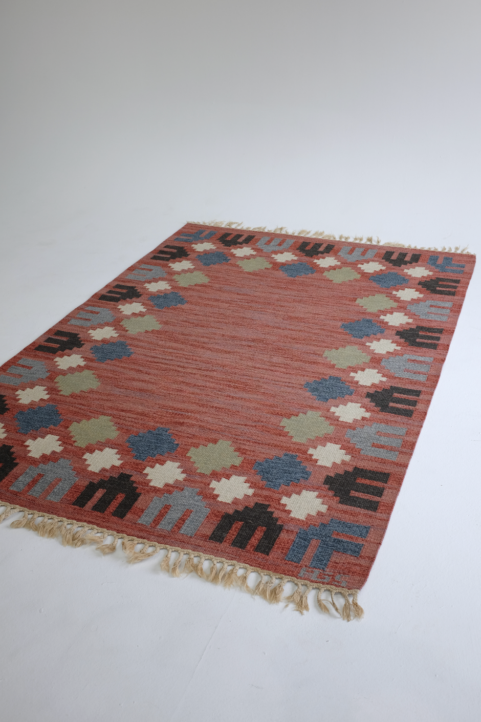 Vintage Scandinavian Rugs and Textile – Studio Nordic