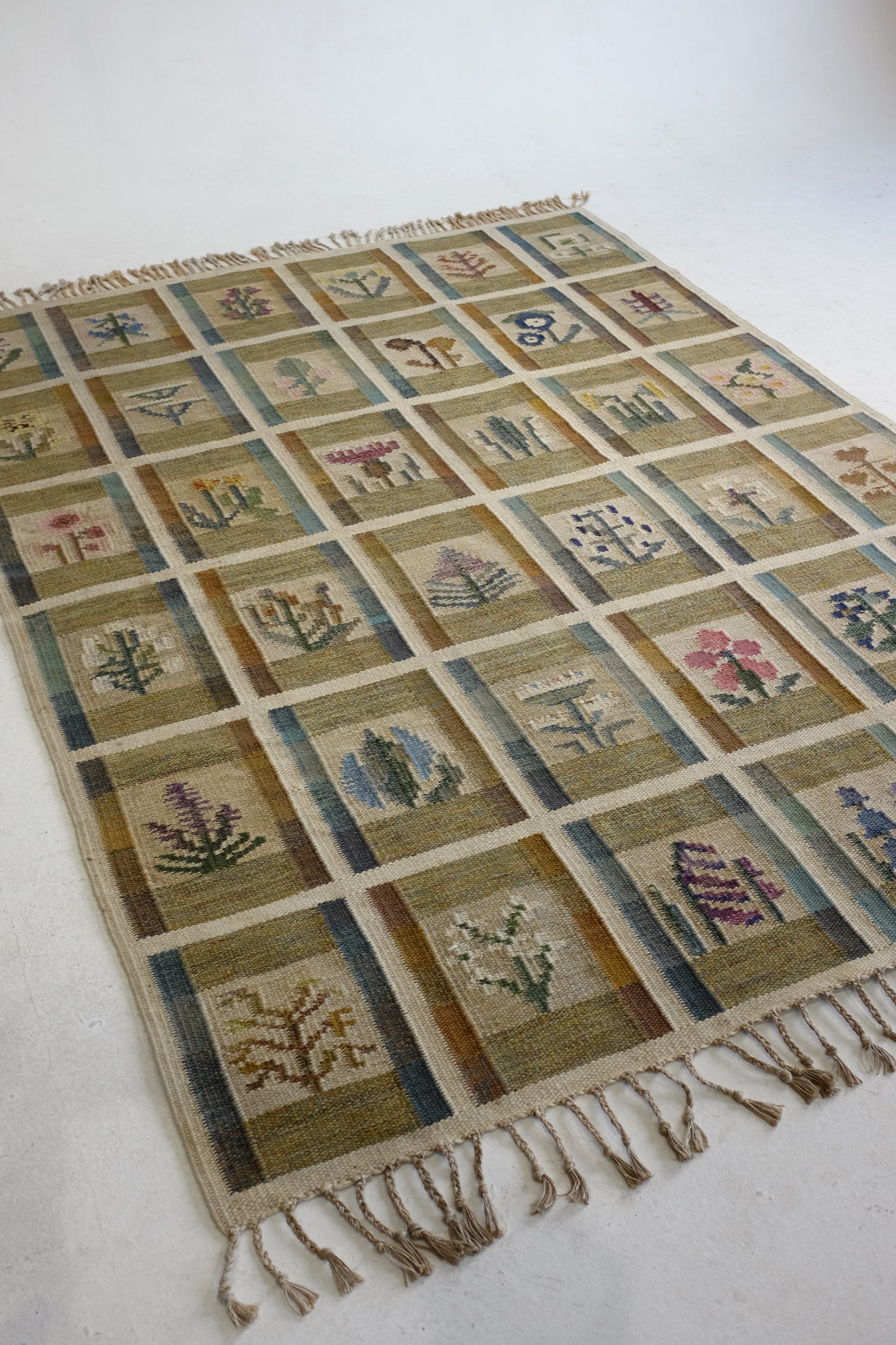Vintage Scandinavian Rugs and Textile – Page 3 – Studio Nordic